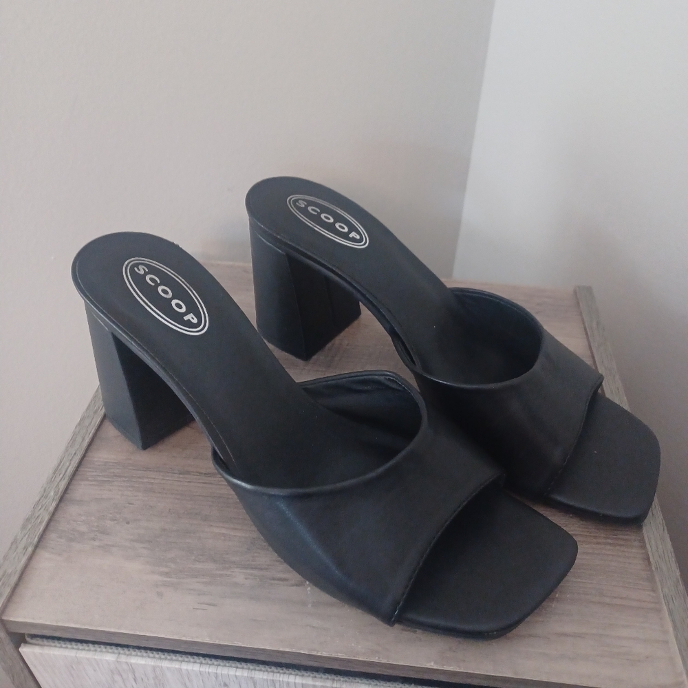 Scoop Square Toe Block Heels Wmns Sz 10